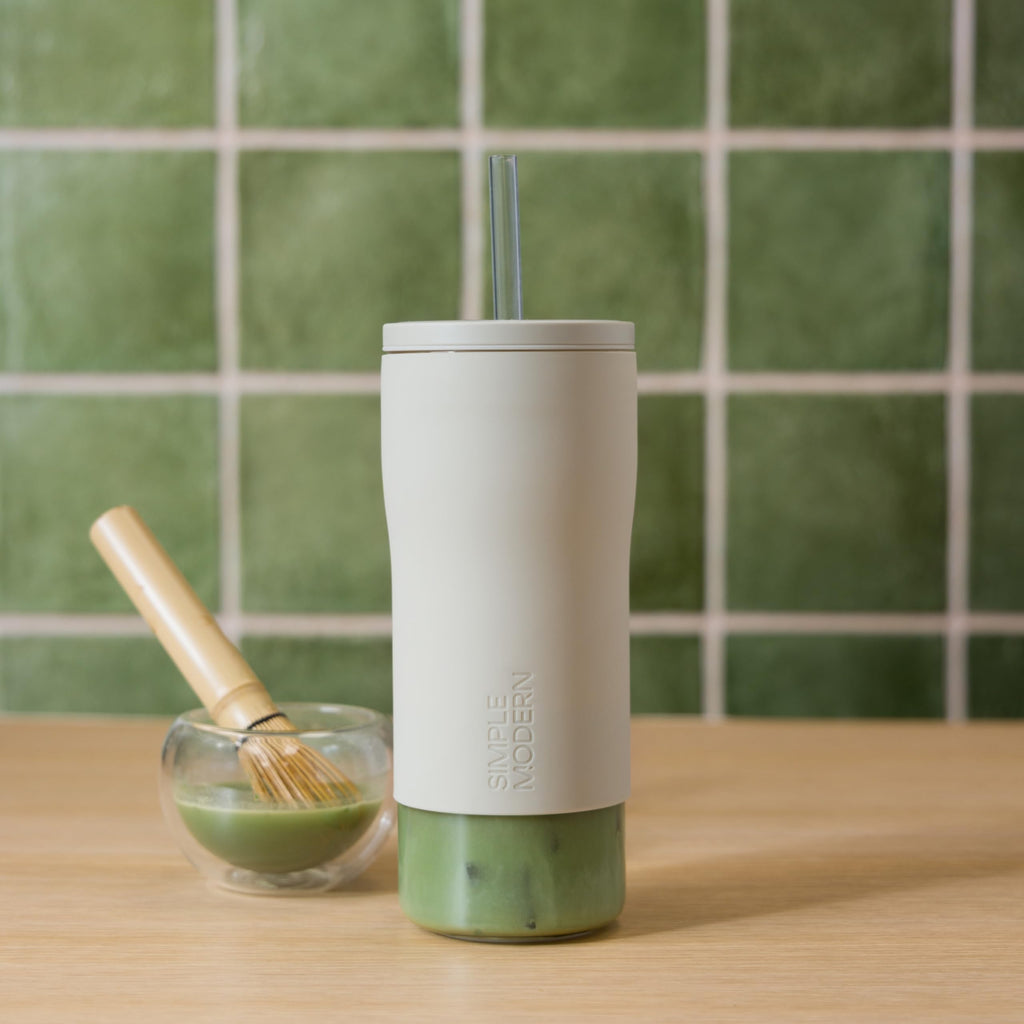 Glass Iced Coffee Cup with Straw Lid 20oz Beige V630311