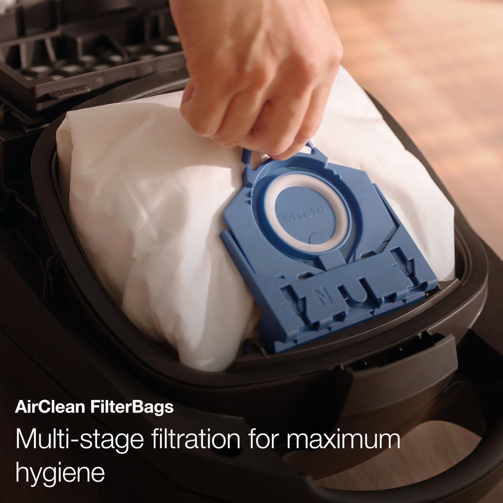 Classic C1 Pure Suction Vacuum C906